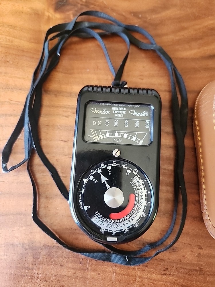 Weston Master Universal Exposure Light Meter Model 715 Emulsion Speeds
