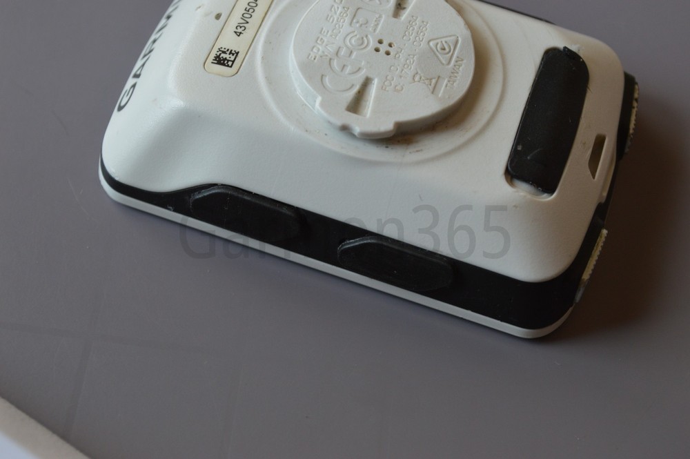 Rubber button Garmin Edge 520 (E52N) Glue to back case