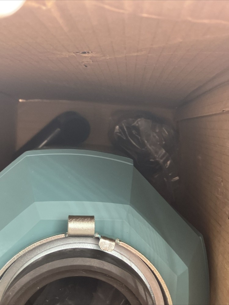 New Glacier Bay GB1250-HT Continuous Feed Garbage Disposal 1-1/4hp