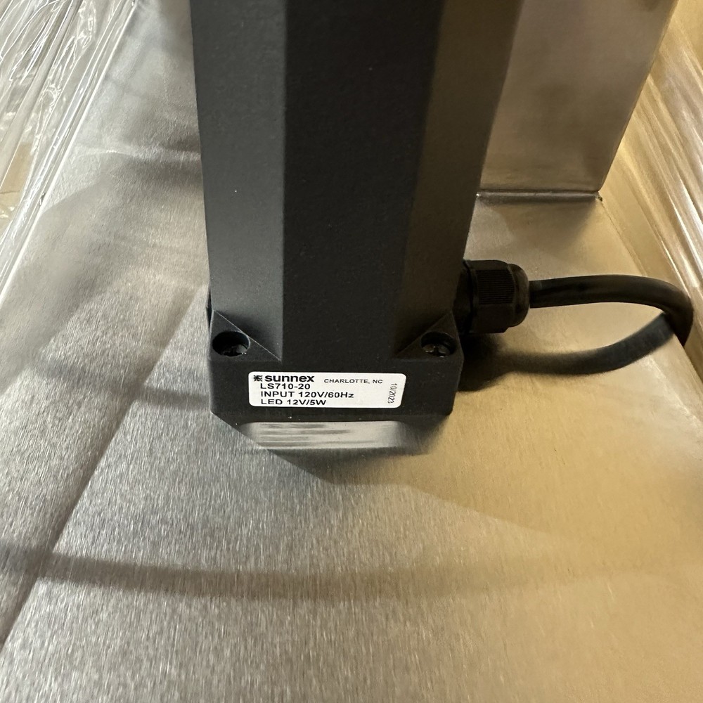 Stainless Steel Adjustable Height Workbench Ventilated Backdraft Table 48"