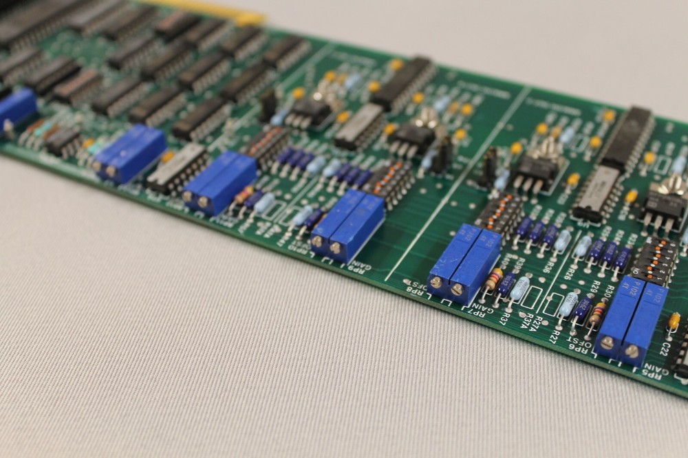 DA-06A REV E 6-Channel Analog Output Card -USED