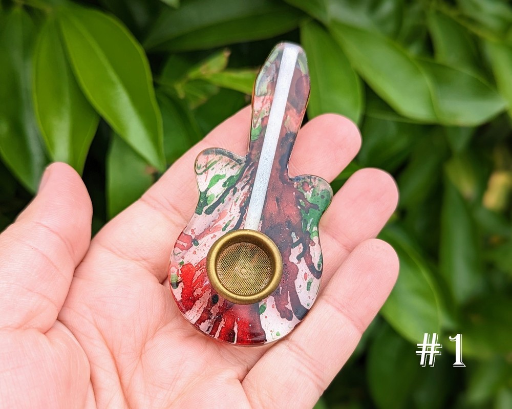 1 Acrylic guitar pipe