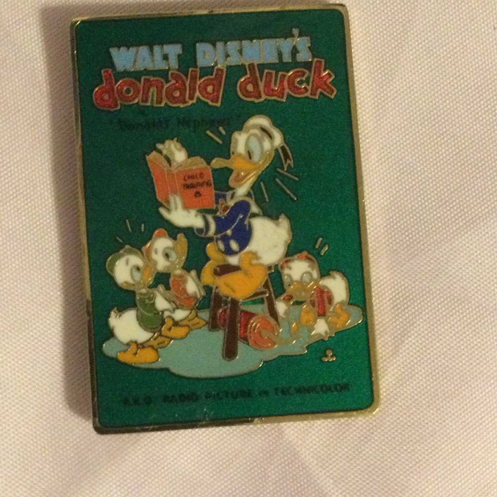 Assorted Disney’s Donald Duck Magnets (6)