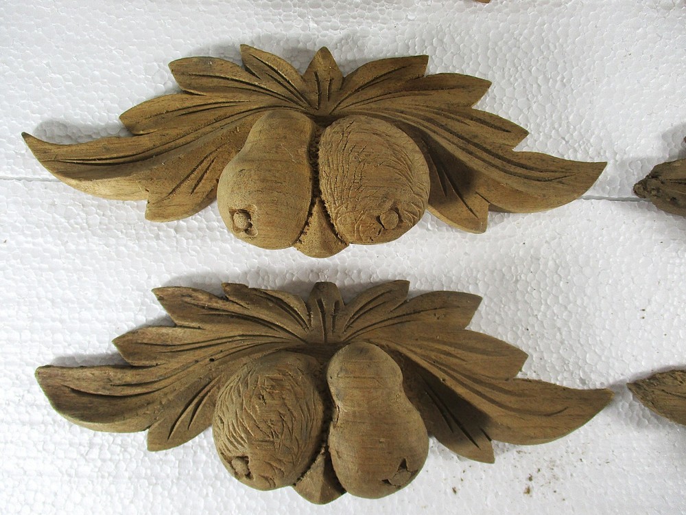 EXCELLENT 19TH C GROUP 6 HAND CARVED WOOD RUSTIC STYLE DRAWER PULLS, GOOD SHAPE