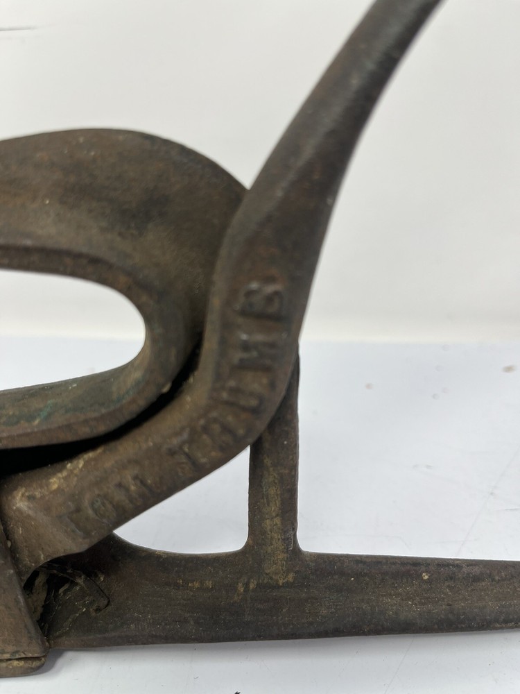 The Sheehan Mfg. Co. Tom Thumb Rivet Tool Pat. Applied for