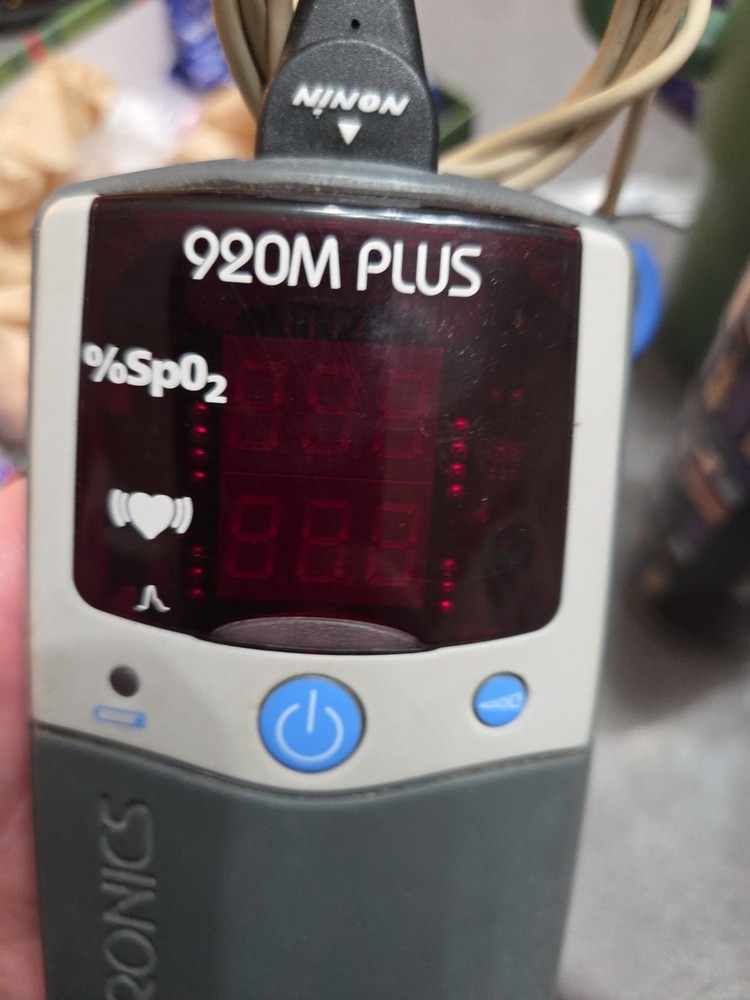 Respirons 920M Plus Handheld Pulse Oximeter Portable