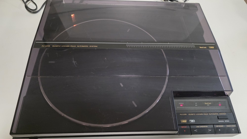 JVC AL-L20RBK Direct Drive Turntable