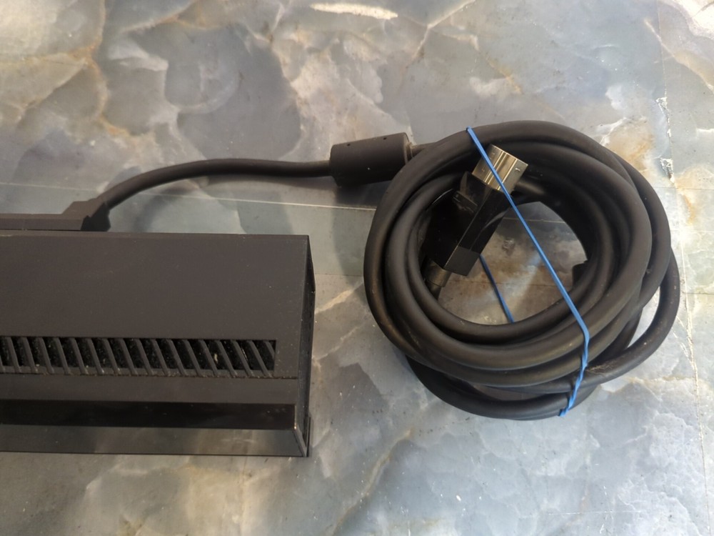 Microsoft Xbox One Kinect Sensor Wired Black for Xbox One Console