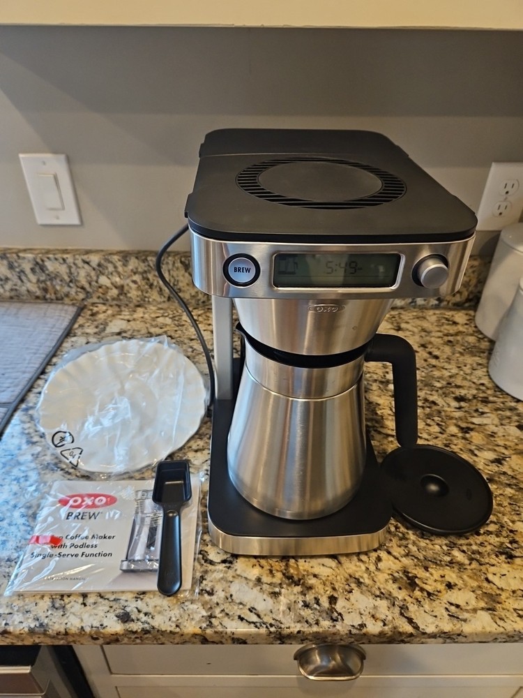 OXO Brew 12-Cup Coffee Maker With Podless Single-Serve Function - 8721200 | READ