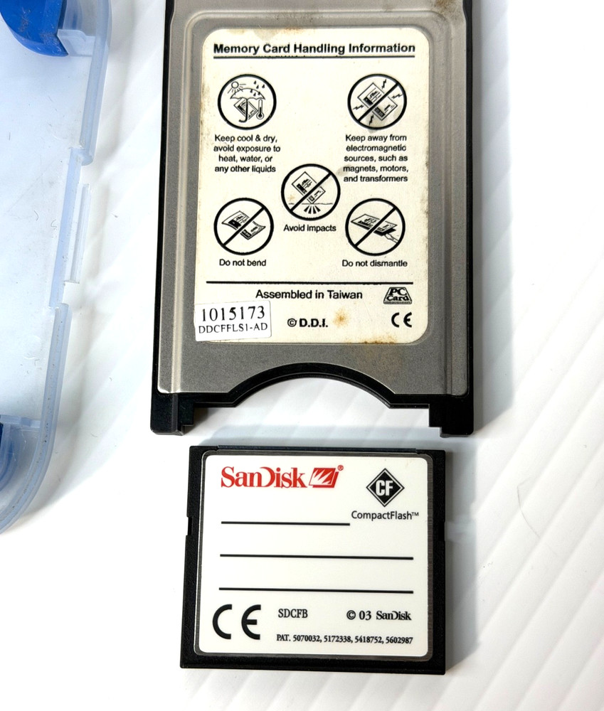 Delkin Compact Flash Card adapter PC PCMCIA & Case Compact Flash SanDisk 63mb CF