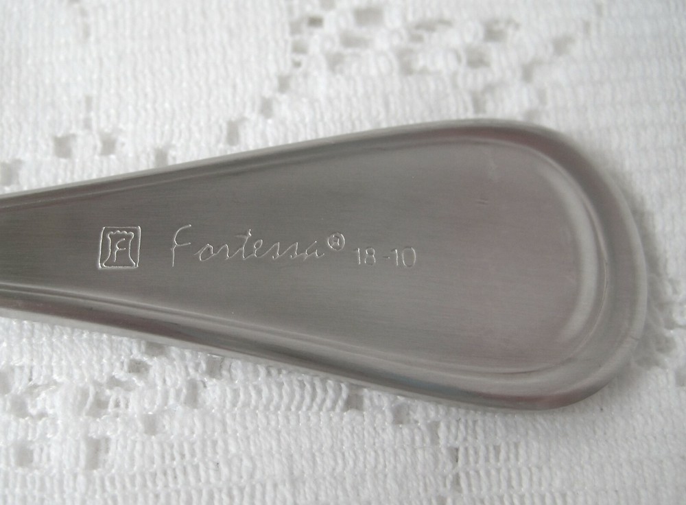 FORTESSA Stainless Flatware 5 Piece Place Setting SATIN FILET