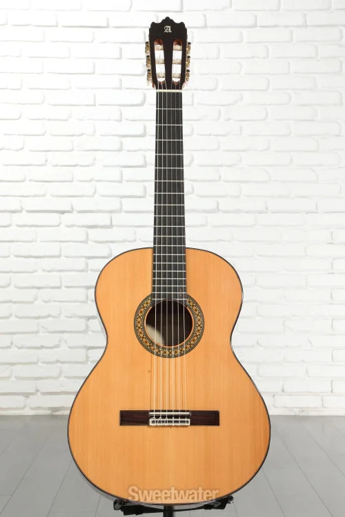 Alhambra 4 P Conservatory Nylon-string Classical Guitar - Natural