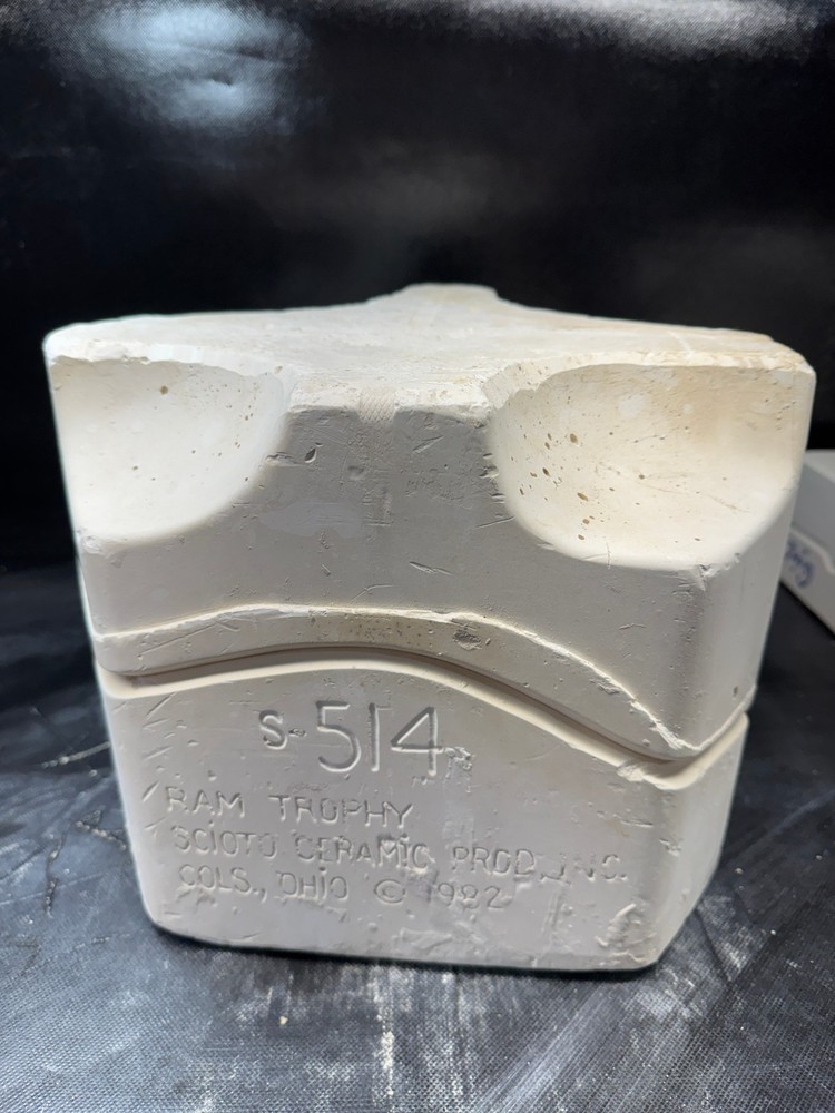 VTG Scioto RAM TROPHY Ceramic Slip Mold 1982 9" x 8" casting large