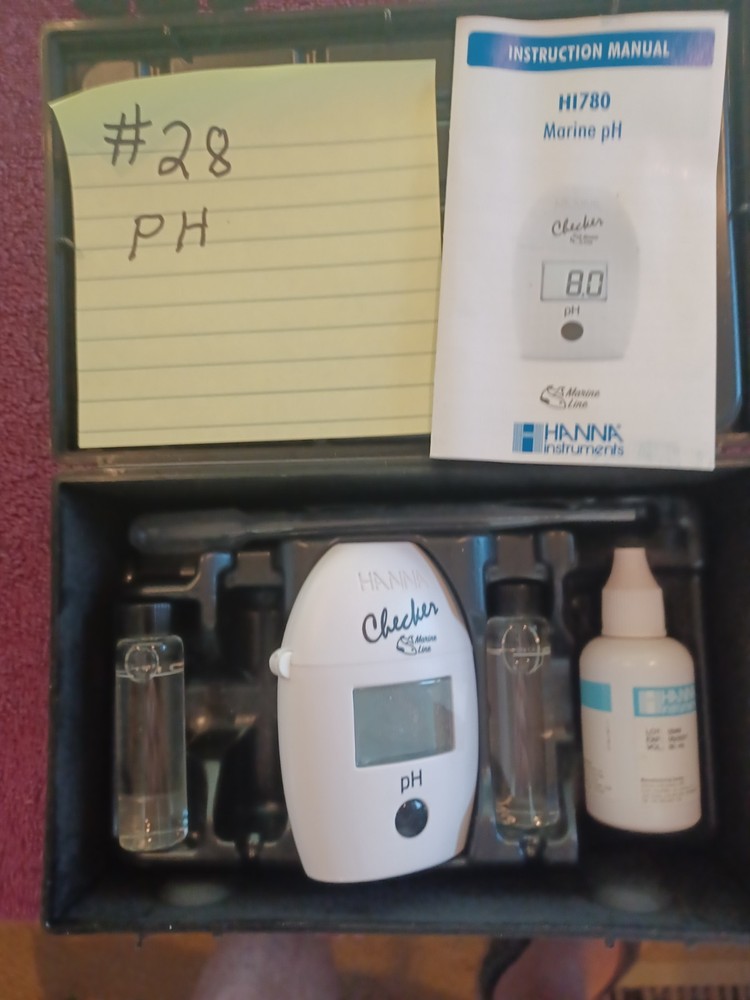 Hannah PH salt water test kit.