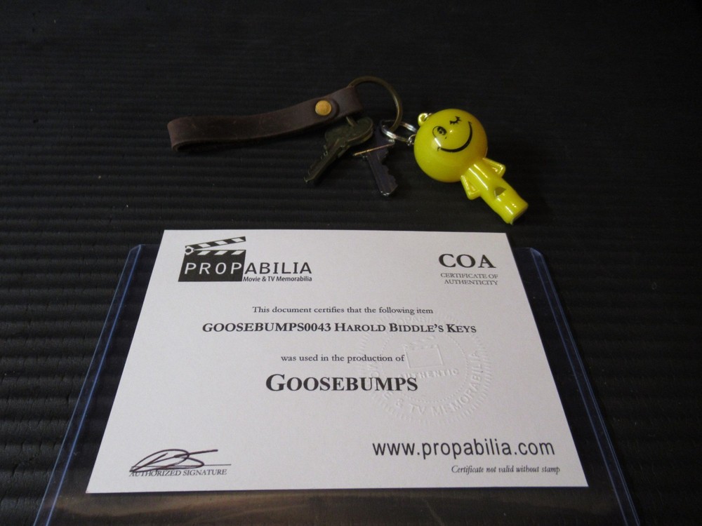 GOOSEBUMPS HAROLD BIDDLES - HOUSE KEYS AND LEATHER LOOP STRAP , W / COA