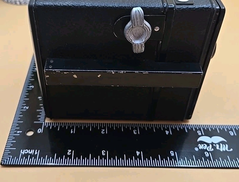 Vintage Sears Tower deluxe FLASH 120 Box Camera - Collectable Camera - Untested