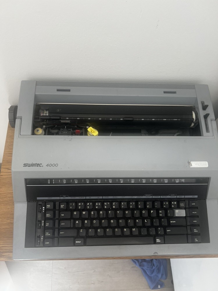 swintec typewriter 4000