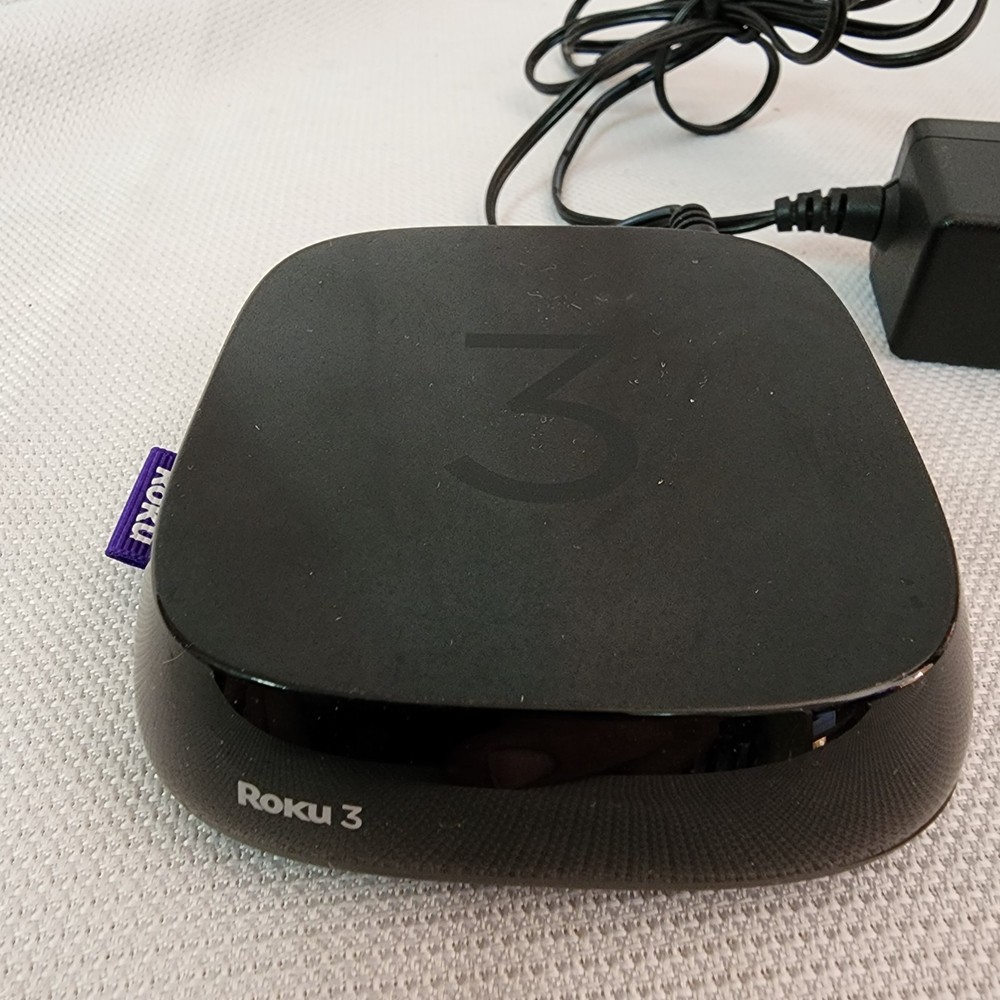 Roku 3 Streaming Media Player with AC Adaptor