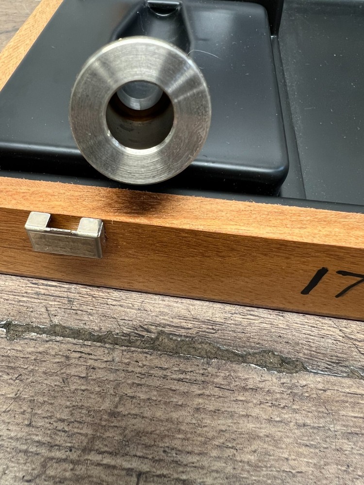 Bruel & Kjaer flexible extension with accessories