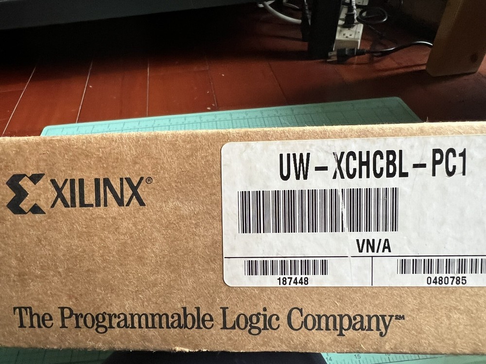 AMD xilinx university program UW-XCHCBL-PC1