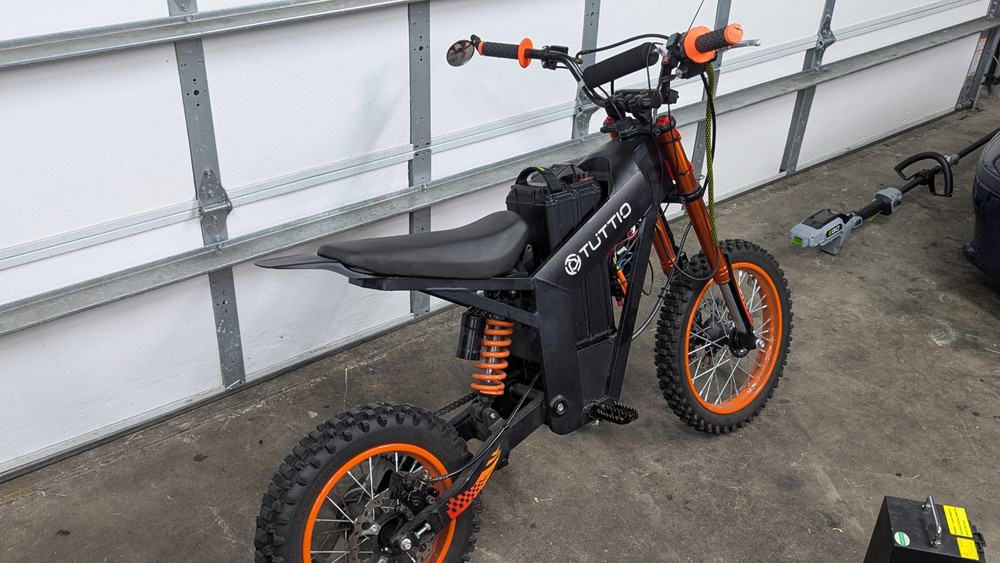 Tuttio Surron Seat Adapter Kit