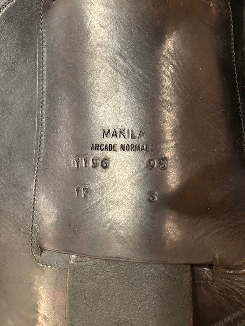 Devoucoux Dressage Saddle 17 used