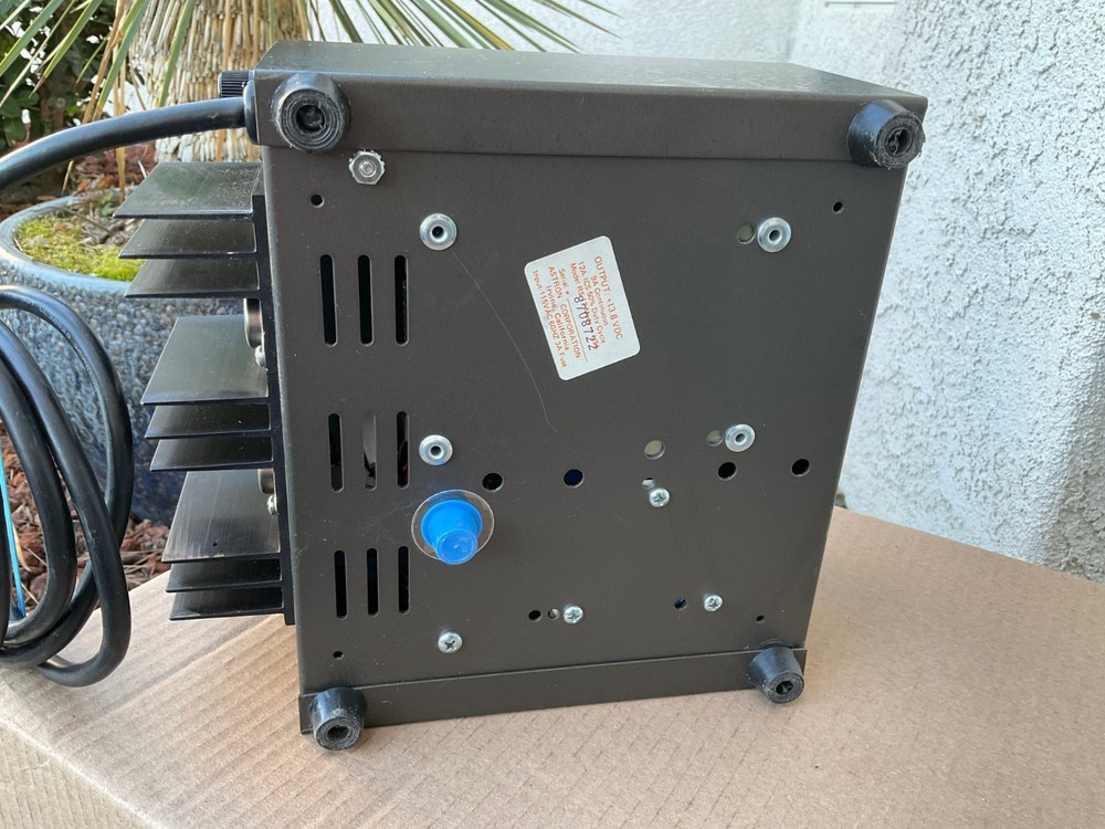 Astron RS-12A Regulated Power Supply 13.8 VDC Tested Working