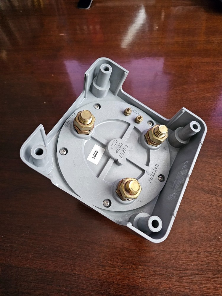 Guest 2304A Battery Heavy-Duty Switch