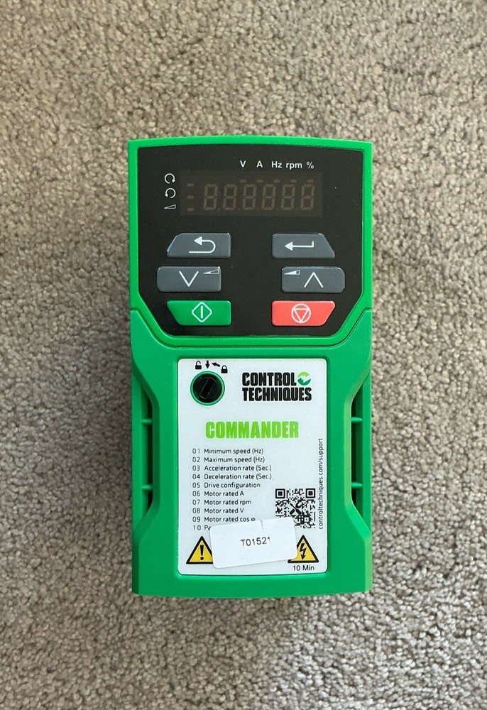 CONTROL TECHNIQUES Commander - C300-012 00042 A 0,75kW AC Speed Drive