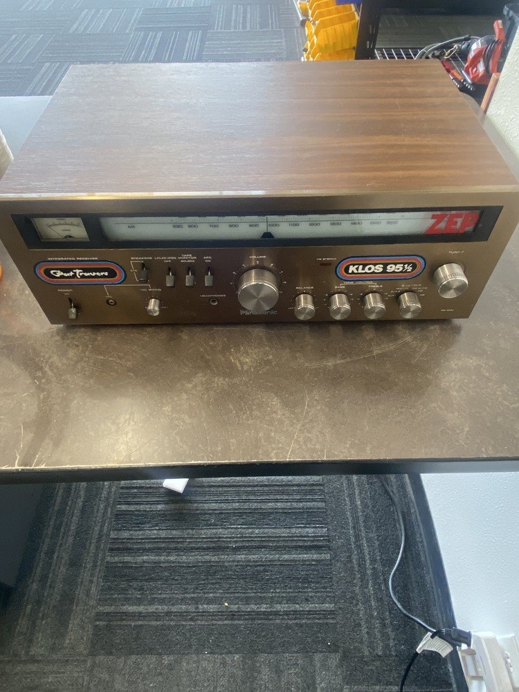 Panasonic Model RA-6100 AM FM Stereo Integrated Receiver