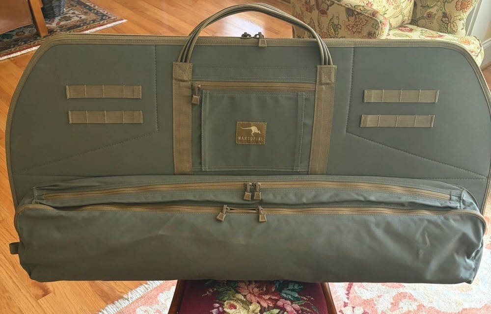 Marsupial Bow Case