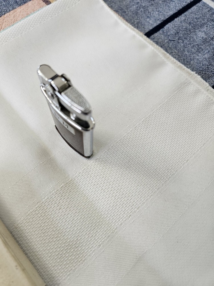 Vintage Ronson Gem Lighter