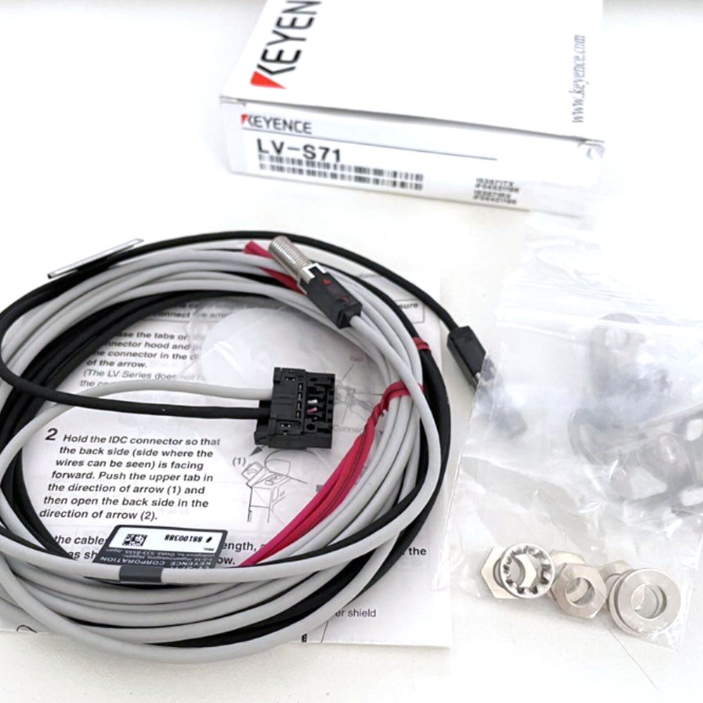 Keyence LV-S71 Ultra-Compact Digital Laser Sensor NEW