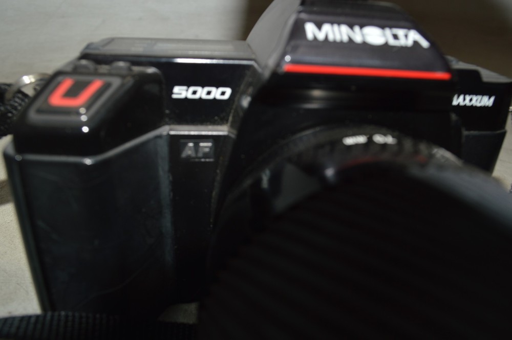 Minolta Maxxum 5000AF 35mm Film Camera