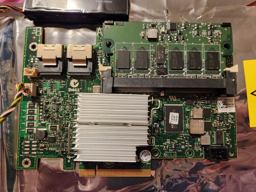 Dell PERC H700 SAS 1GB Cache Raid Controller Card / With Battery