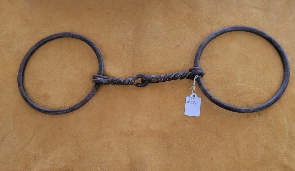 Vintage medium twisted jointed snaffle (js)