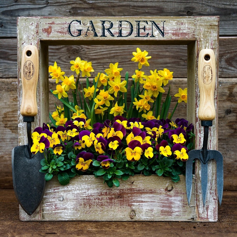 Small Garden Fork – Compact & Durable Cultivator