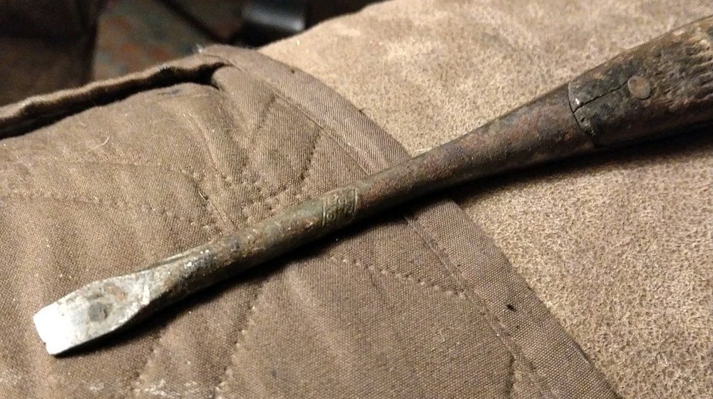 Antique Wood Handle Flat Head Screwdriver Unmarked Needs Restoration!