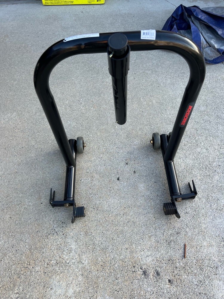 Rear Paddock Stand, Trackside