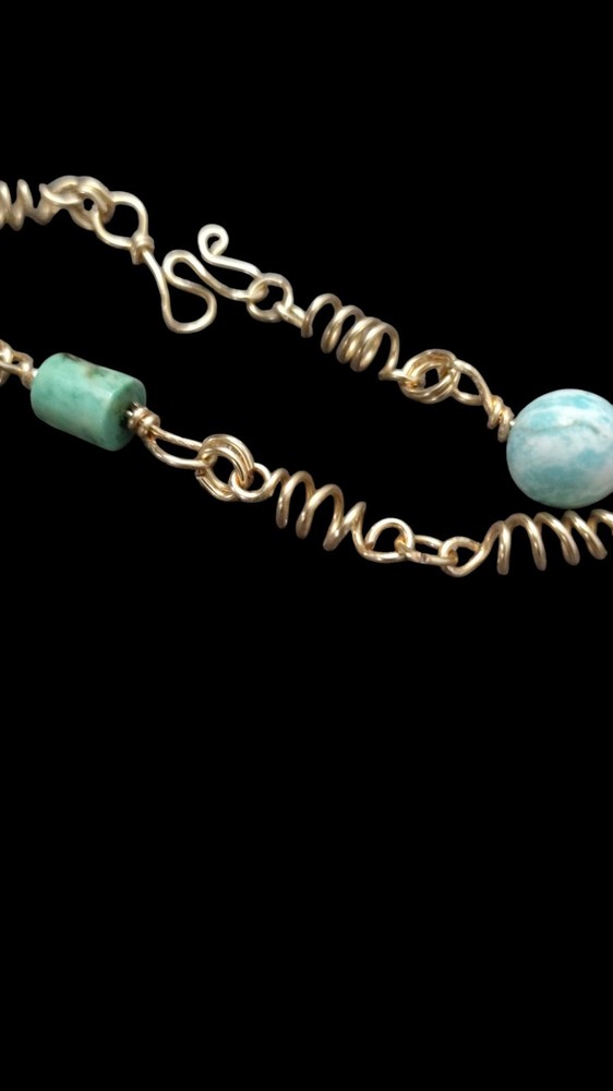 Handmade Howlite Spring Bracelet