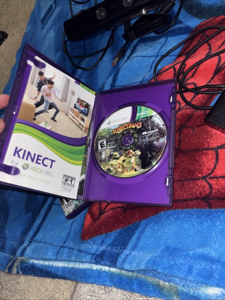 2 Xbox 360 Kinect Game Ands Sensor Bundle