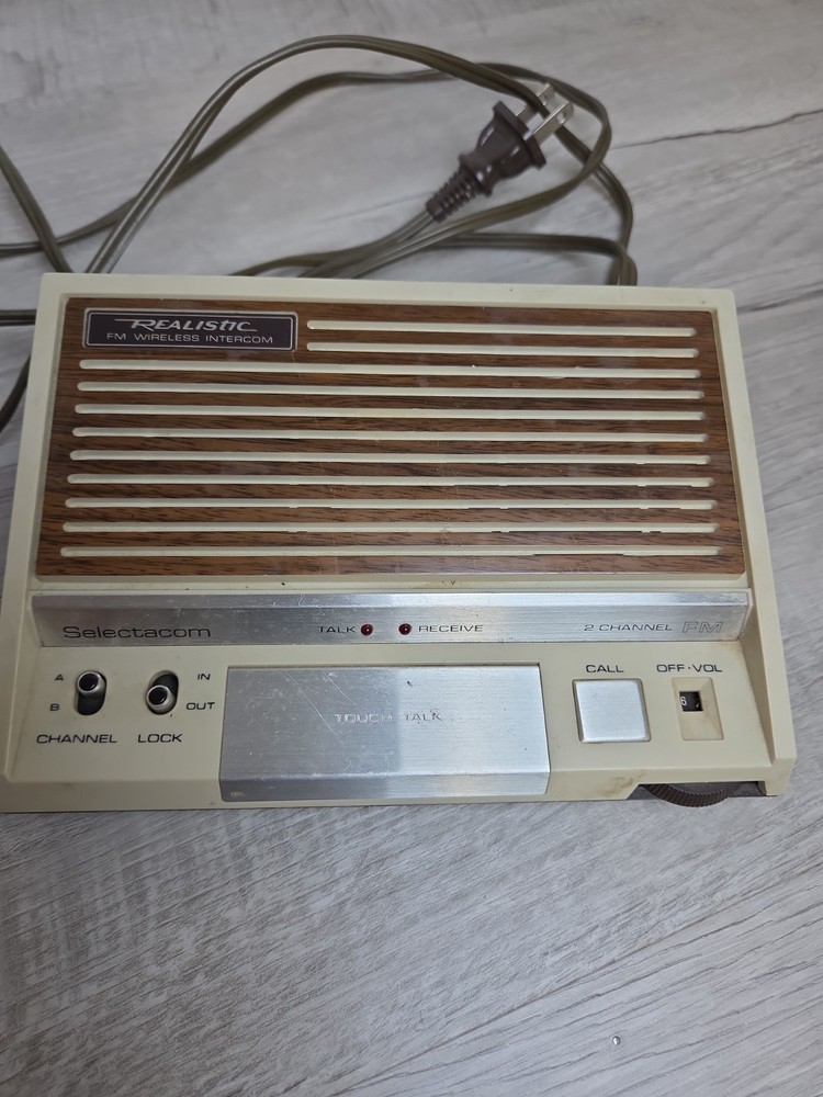 Radio Shack / Realistic Selectacom FM Wireless Intercom - Powers On
