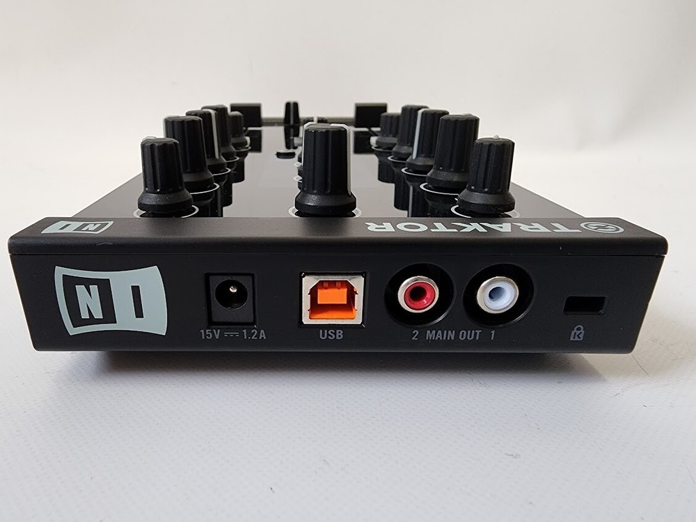 Native Instruments Traktor Kontrol Z1 DJ Mix Controller