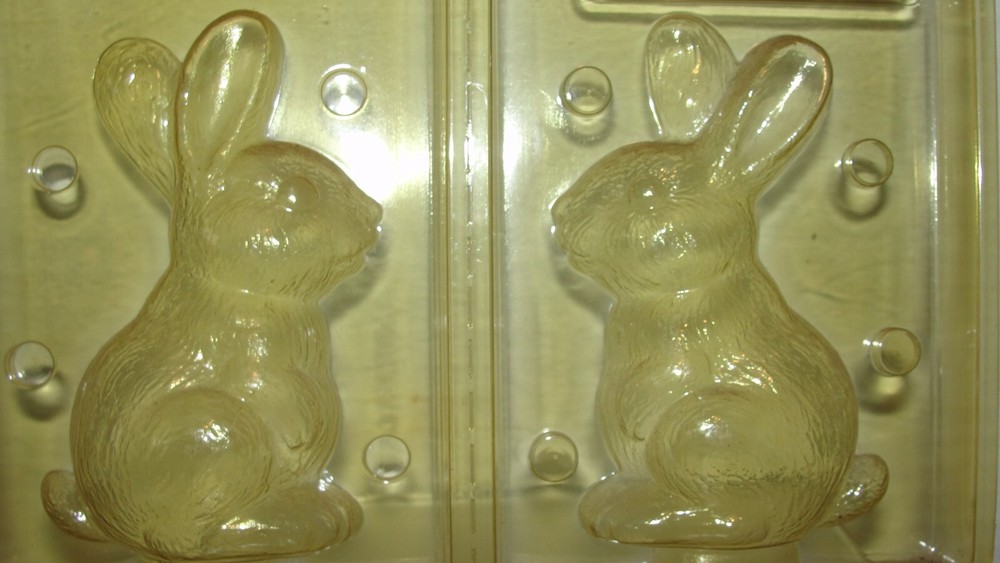 WILTON STAND UP 4" BUNNY CANDY MOLD