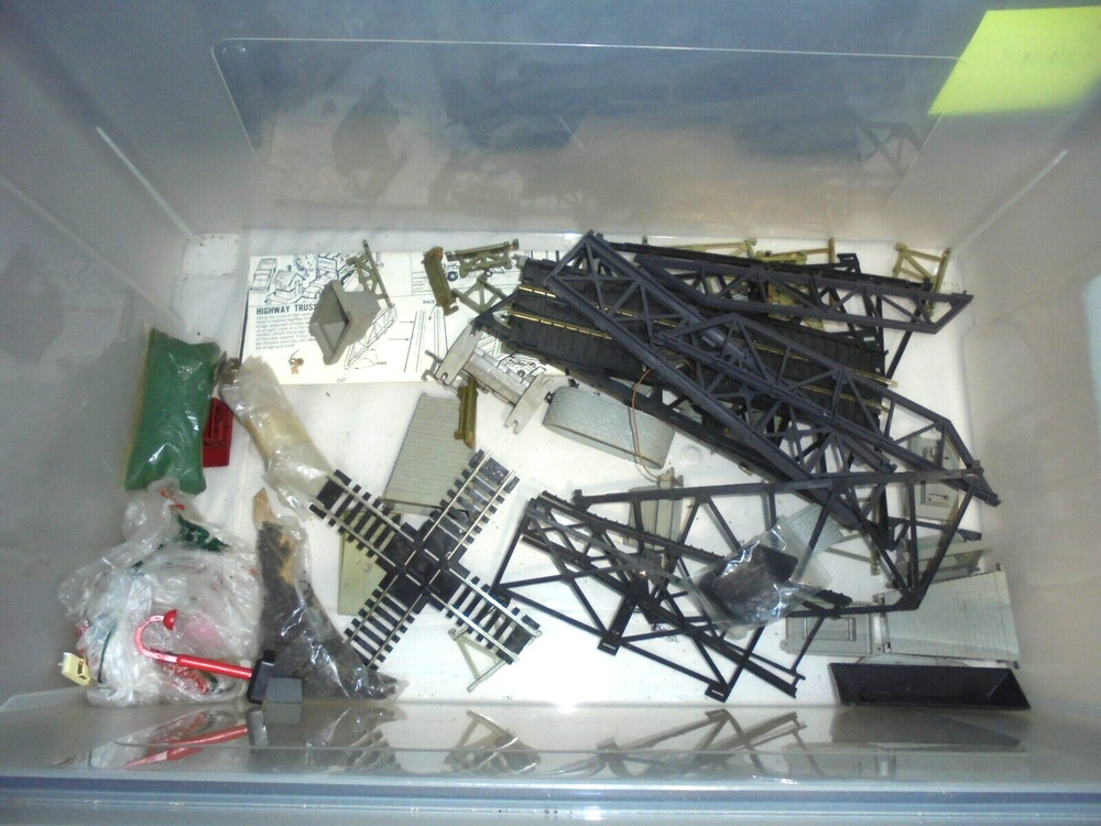 HO SCALE TRAIN ACCESSORY LOT GREAT FOR MAKING A TRAIN LAYOUT