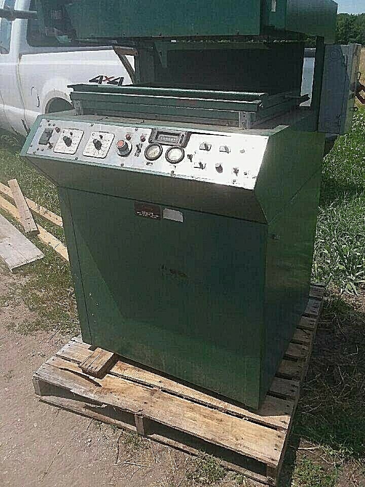 Quality Vacuum Forming Machine LA