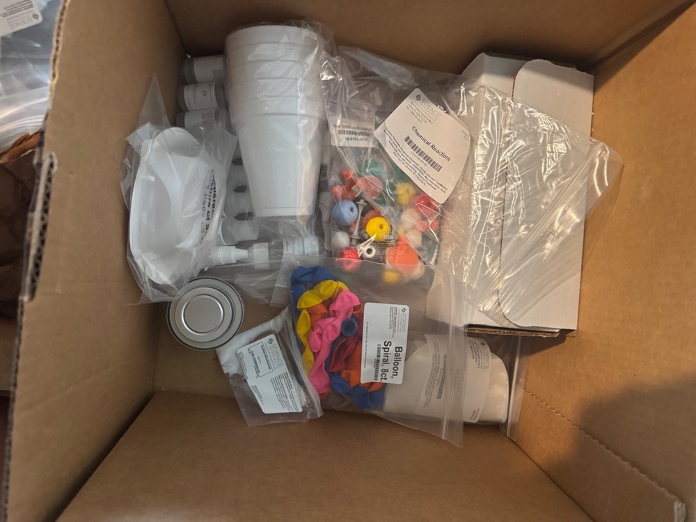 Science Interactive Chemistry Lab Kit #4081