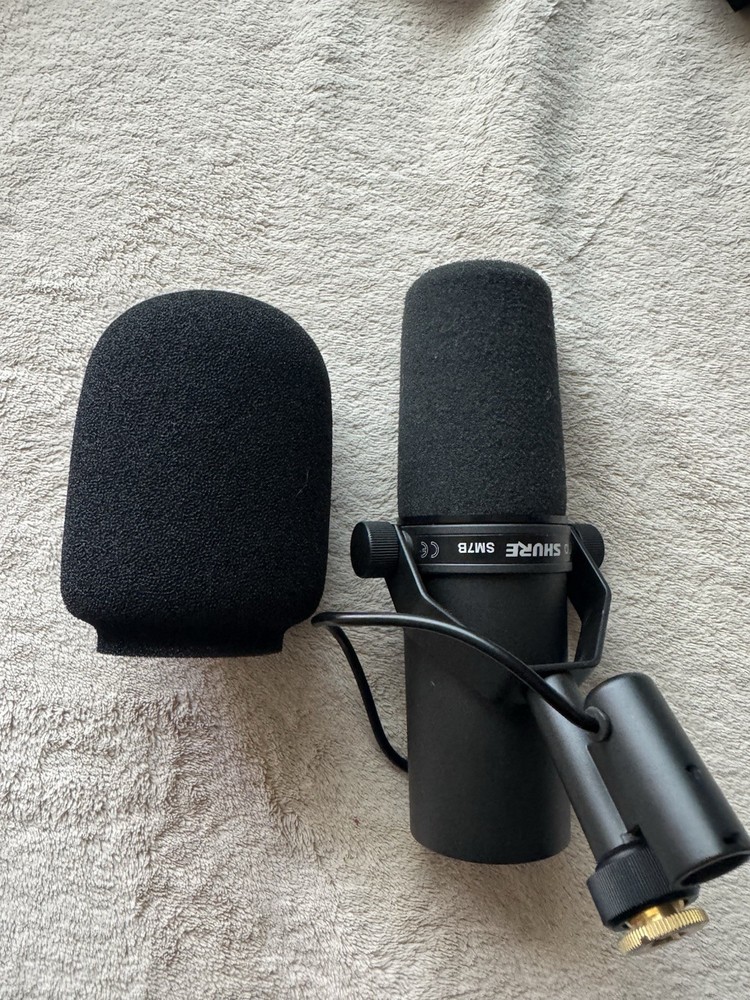 Shure SM7B Dynamic Microphone