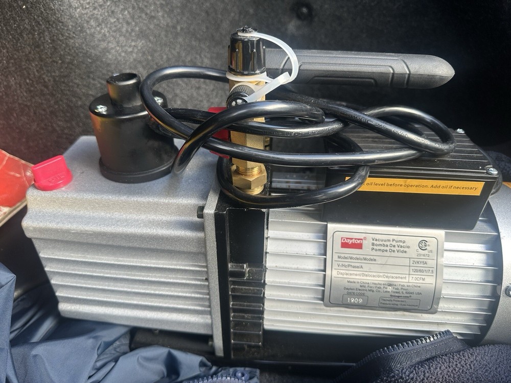 DAYTON Refrigerant Evacuation Pump