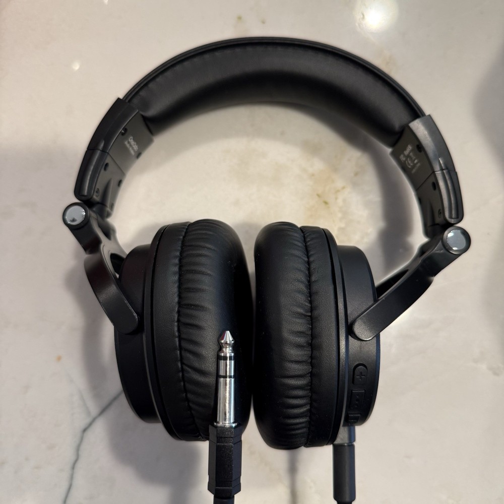 Microphone, Headphones, and Pop Filter for Recording